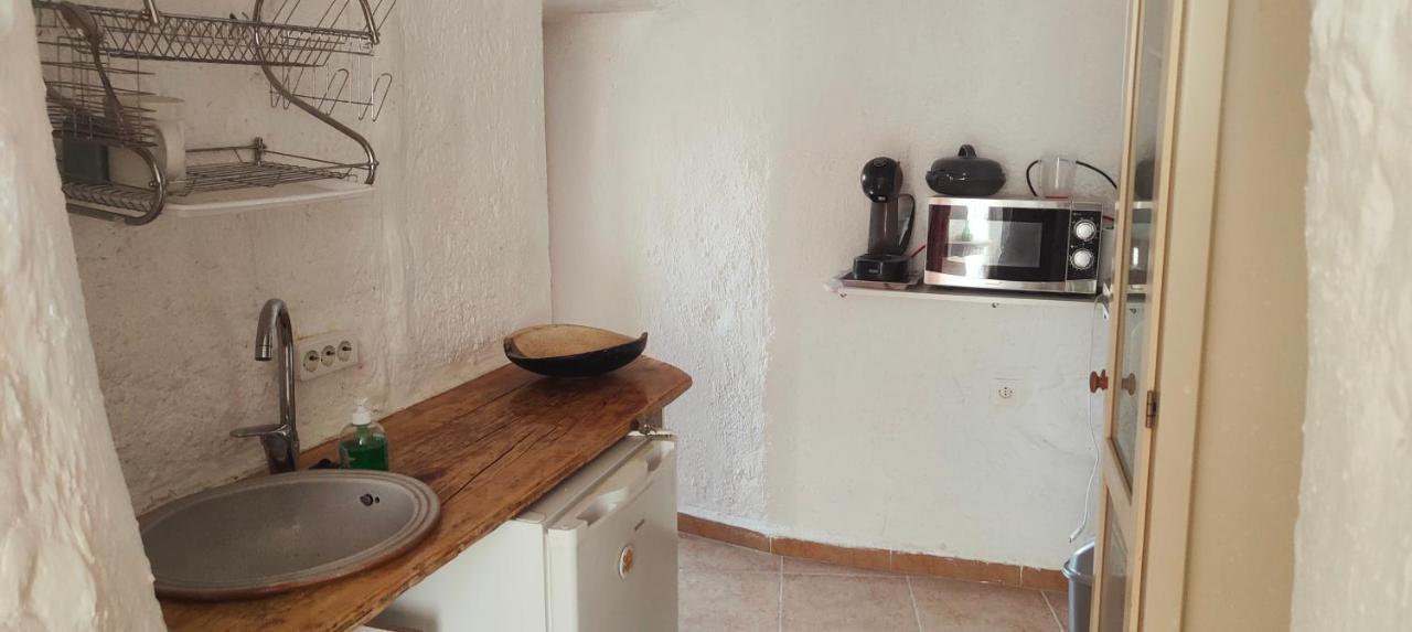 Cuevas Althea Apartment Baza Ngoại thất bức ảnh